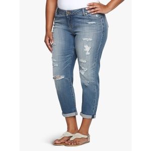 Torrid Distressed Cropped Medium Wash Jeans 22